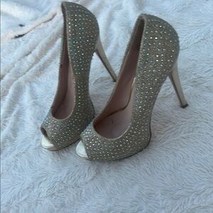 Elegant Gold Peep-Toe Heels